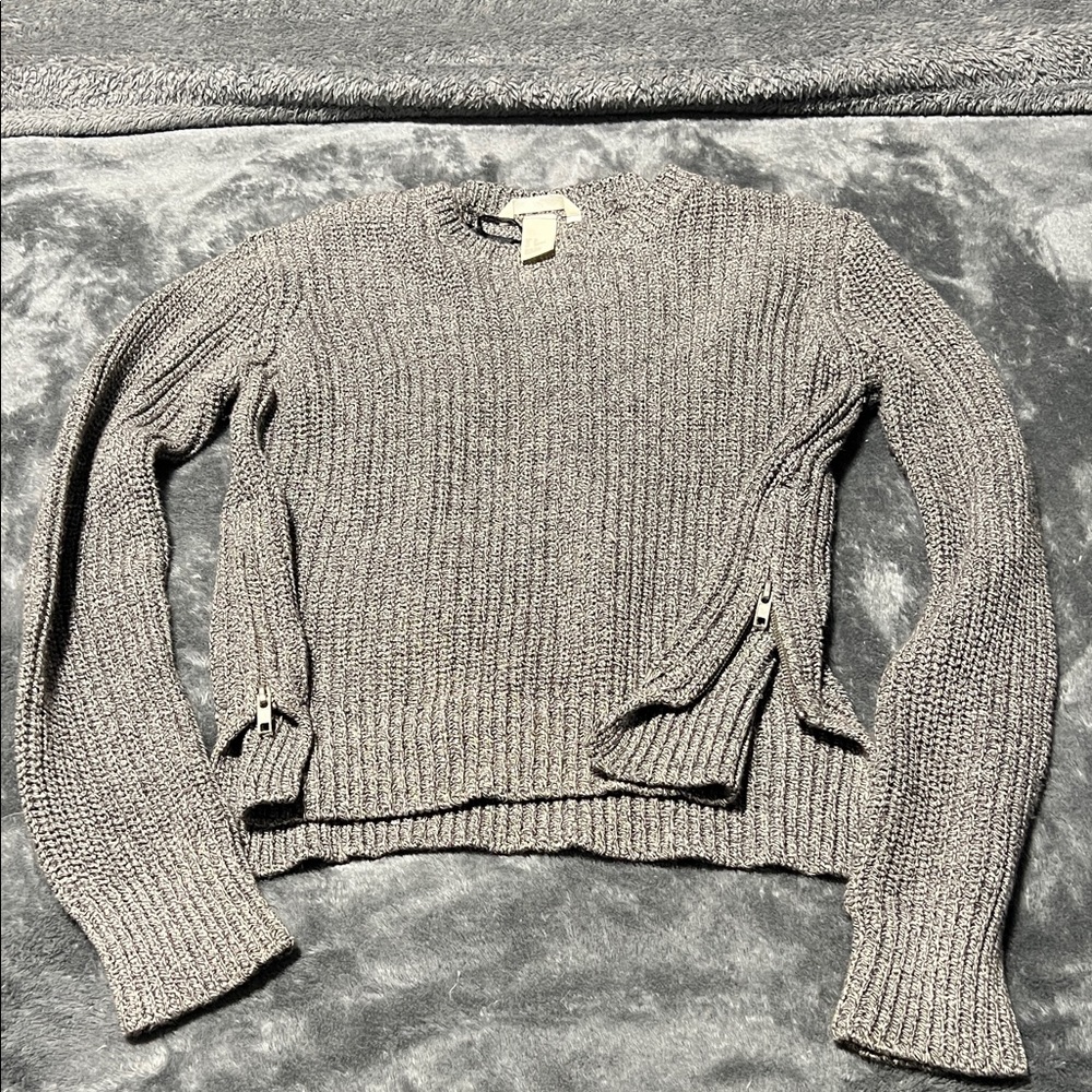 Cozy Women's Ribbed Knit Sweater - Gray